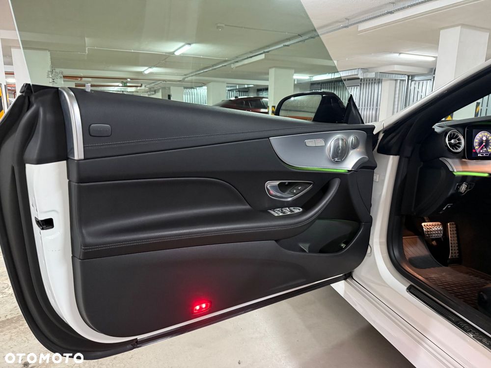 Mercedes-Benz Klasa E - 16