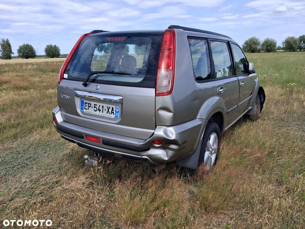 Nissan X-Trail 2.5 4x4 Elegance - 14