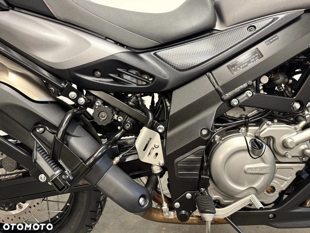 Suzuki V-STROM - 34