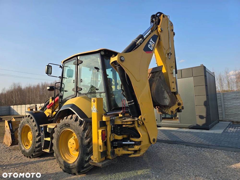 Caterpillar - 9