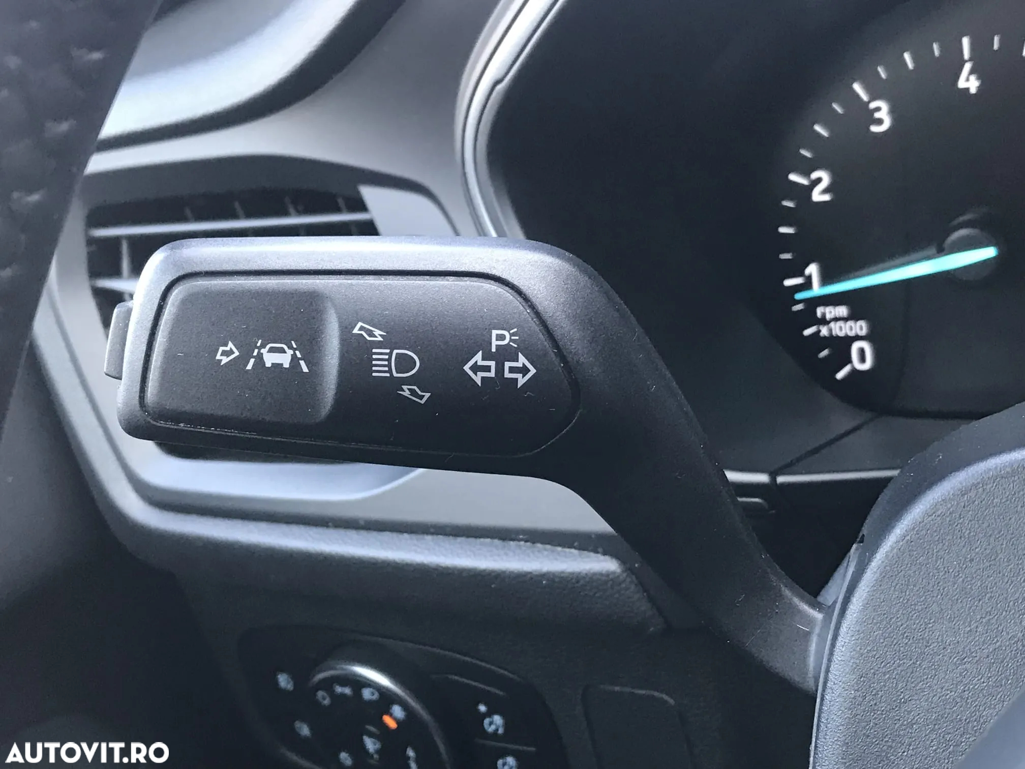 Ford Focus 1.0 EcoBoost Active Business - 21
