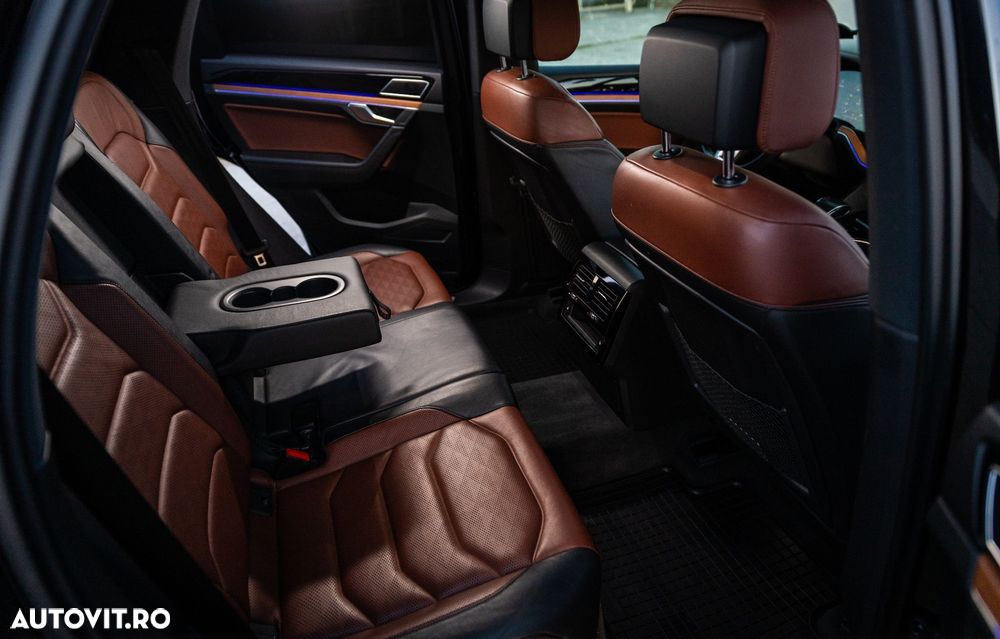 Volkswagen Touareg - 15