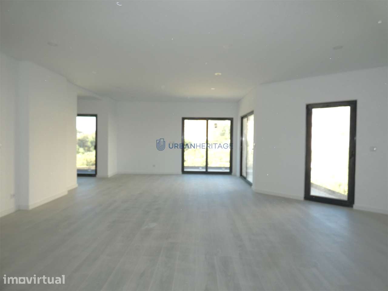 Apartamento T3 Venda em Rio de Mouro,Sintra - Grande imagem: 2/30