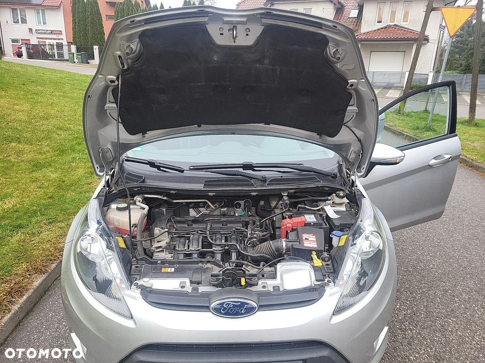 Ford Fiesta 1.25 Silver X (Ambiente) - 22