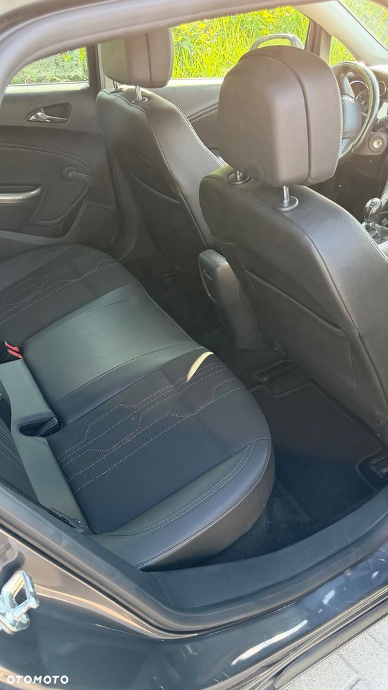 Opel Astra 1.4 T Cosmo - 15