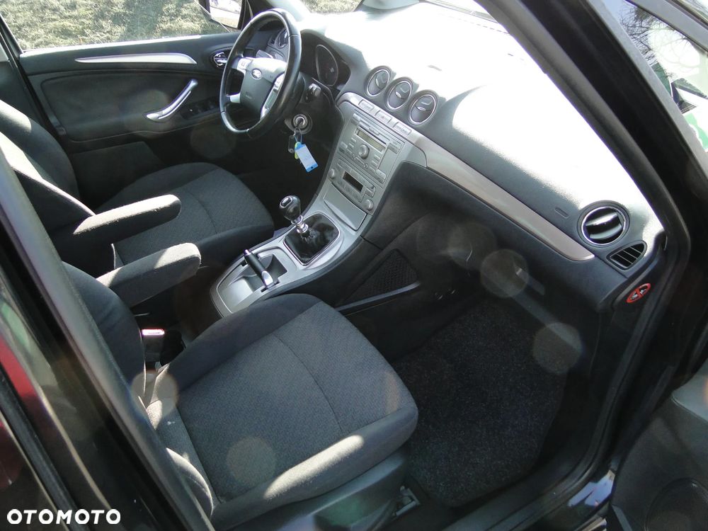 Ford Galaxy 2.0 TDCi Platinium X (Titanium) - 15