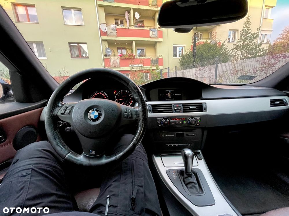 BMW Seria 3 320i - 14