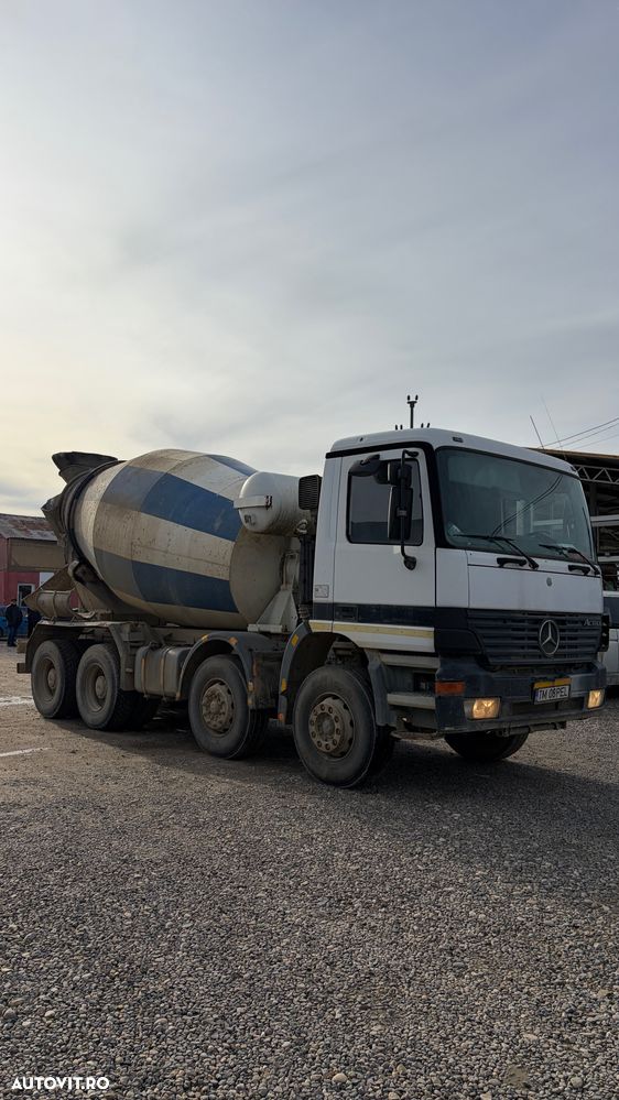 Mercedes-Benz Actros 3231 - 2