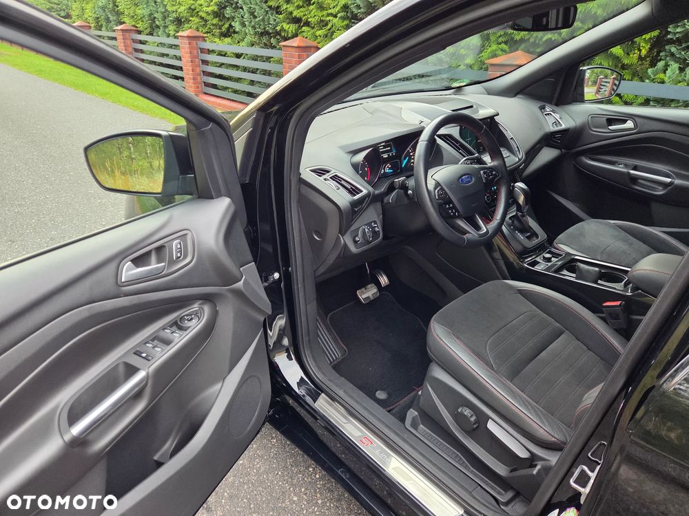 Ford Kuga 2.0 TDCi 4x4 ST-Line - 16