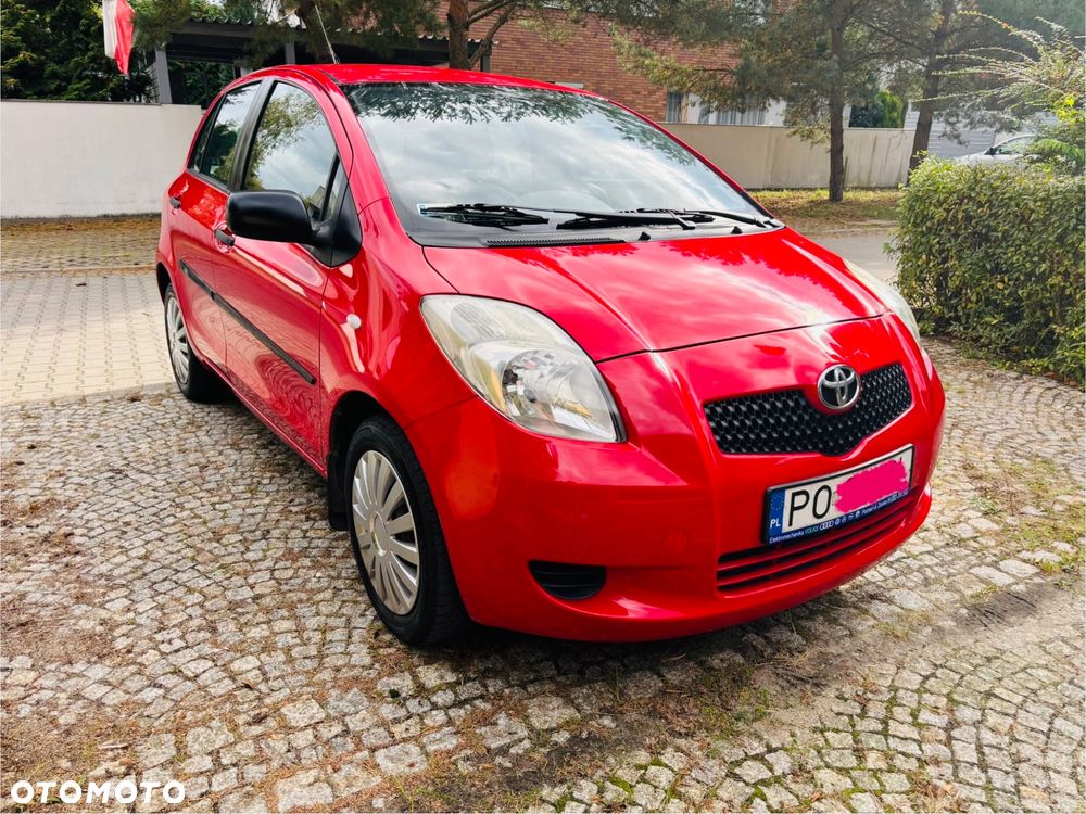 Toyota Yaris 1.3 Luna - 2