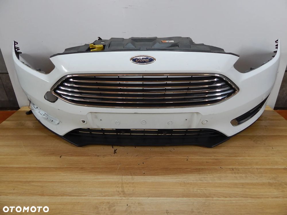 Zderzak przód przedni Ford Focus MK3 13-18 LIFT  biały 5F Łuków części - 6