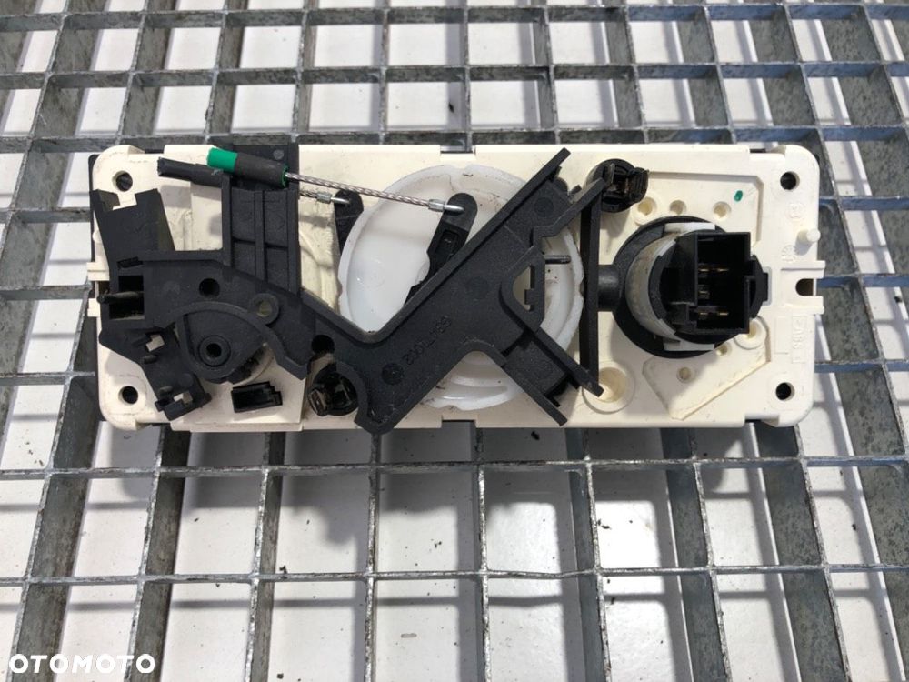 PANEL STEROWANIA NAWIEWU  DAF XF 2012 - 2022 FT 510 375 kW [510 KM] 4x2 2012 9001180 - 2
