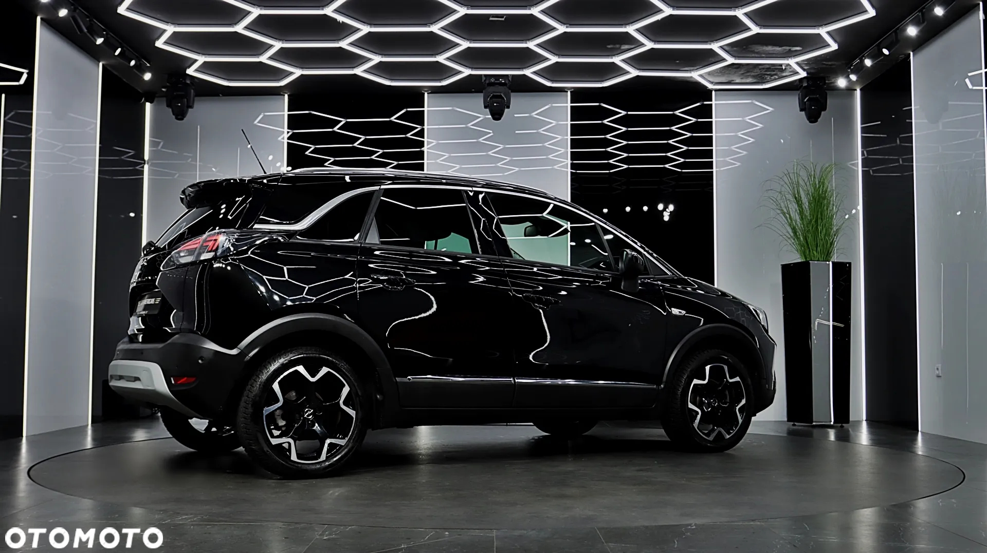 Opel Crossland X - 9