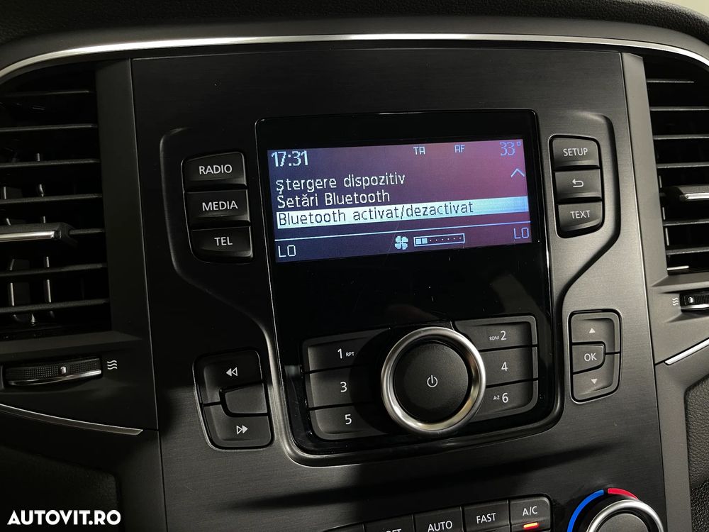 Renault Megane TCe 140 GPF Zen - 14
