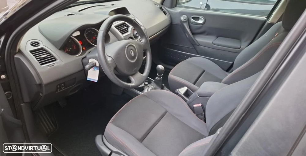 Renault Mégane 1.5 dCi Dynamique - 9