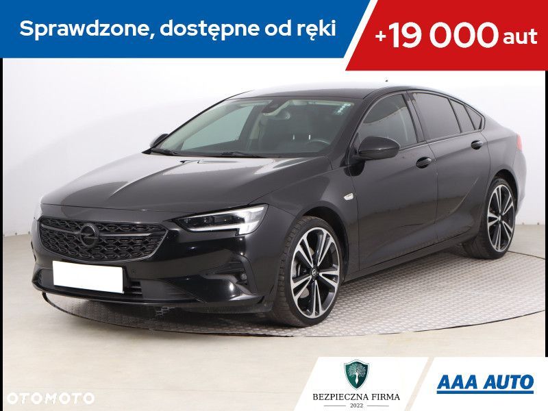 Opel Insignia - 1