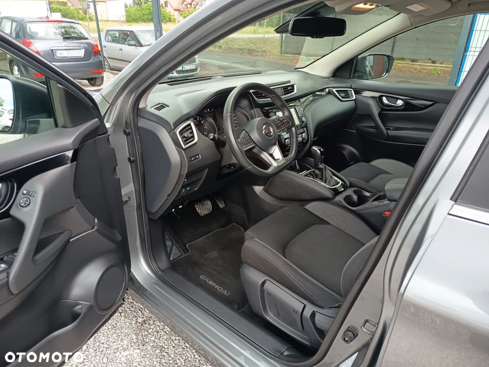 Nissan Qashqai 1.3 DIG-T DCT SHIRO - 20