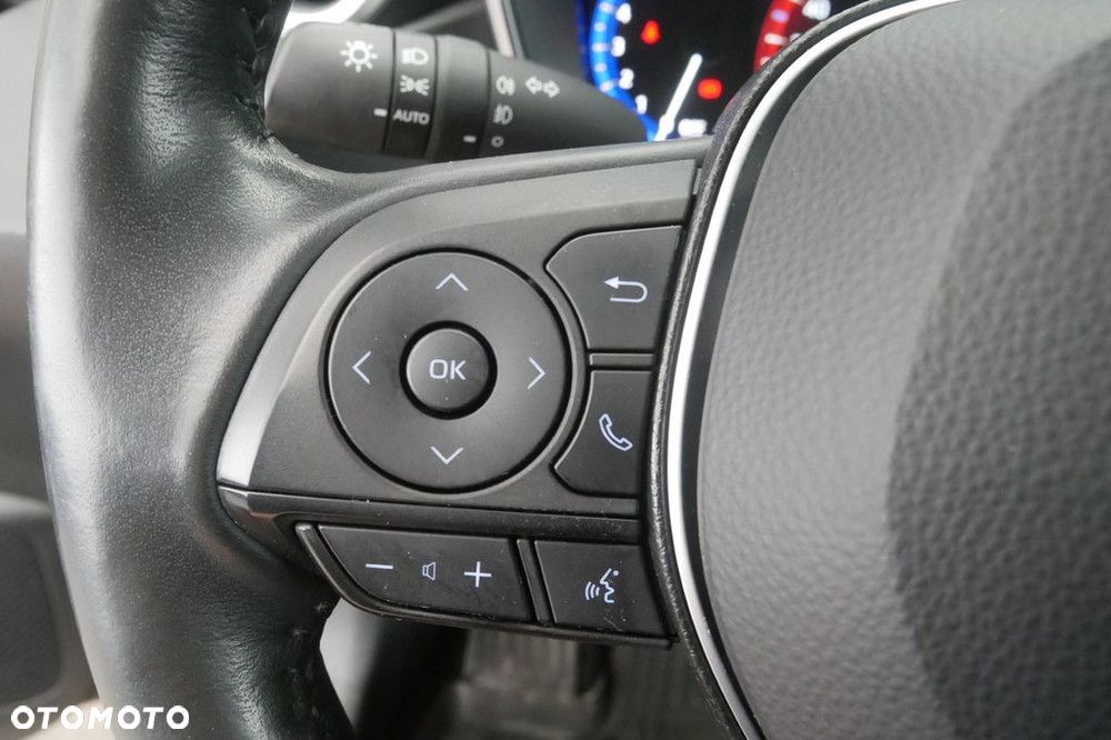 Toyota Corolla 1.8 Hybrid Executive - 27