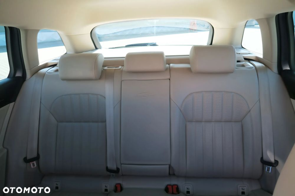 Skoda Superb 2.0 TDI L&K - 22