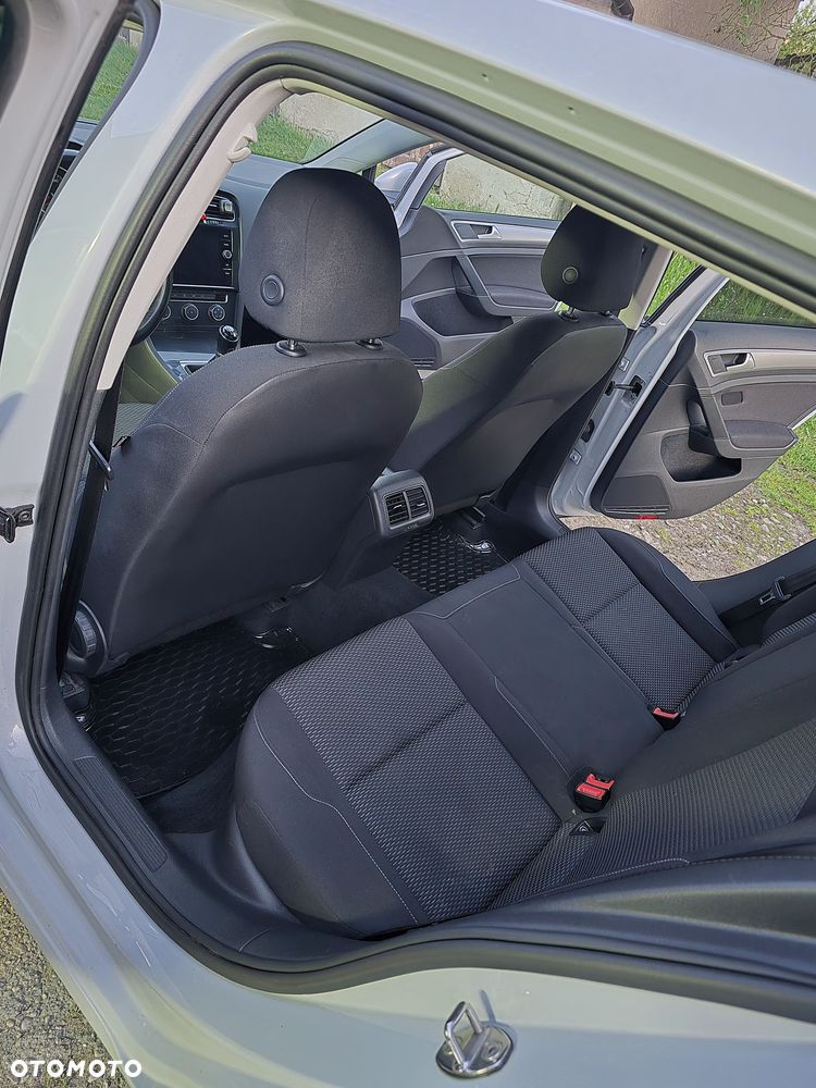 Volkswagen Golf 1.0 TSI BMT City - 12