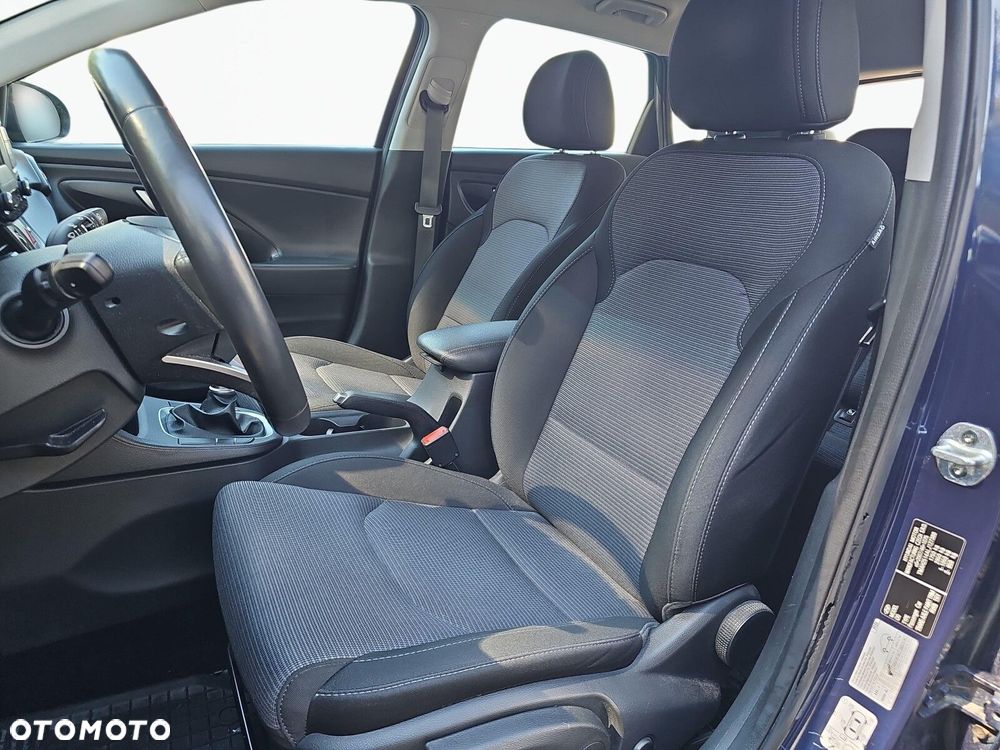 Hyundai i30 - 13