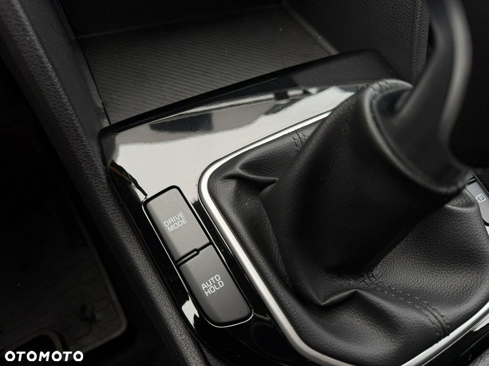 Kia Sportage 1.6 T-GDI L 2WD - 29