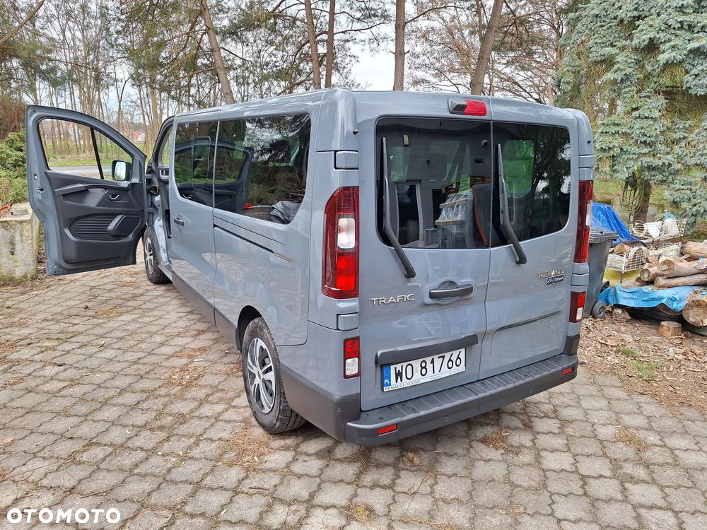 Renault Trafic 2.0 dCi EDC - 2