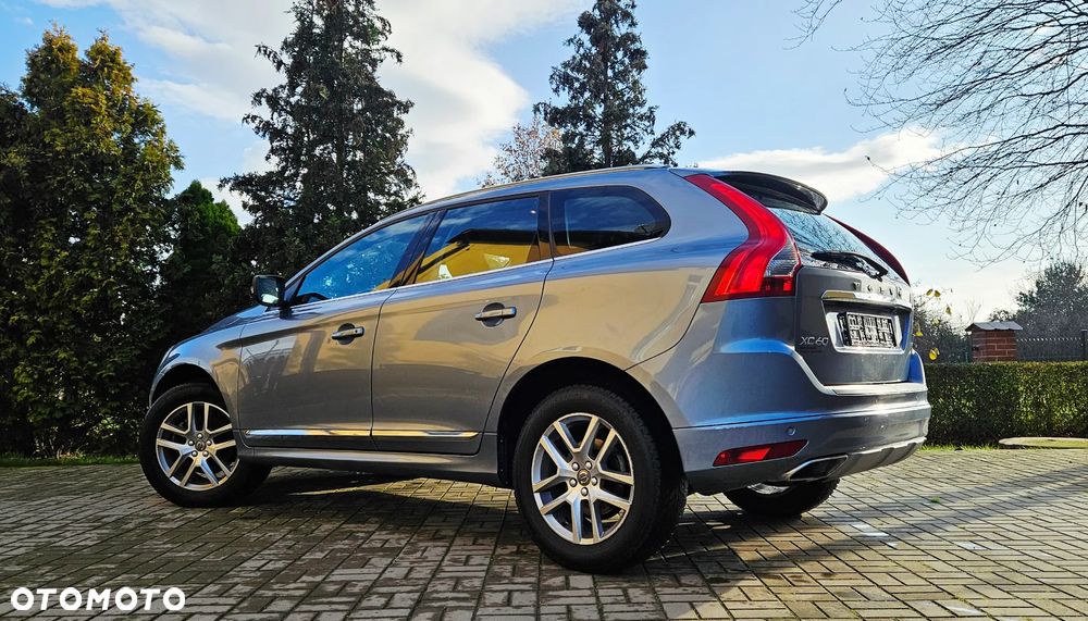 Volvo XC 60 D4 Geartronic Summum - 18