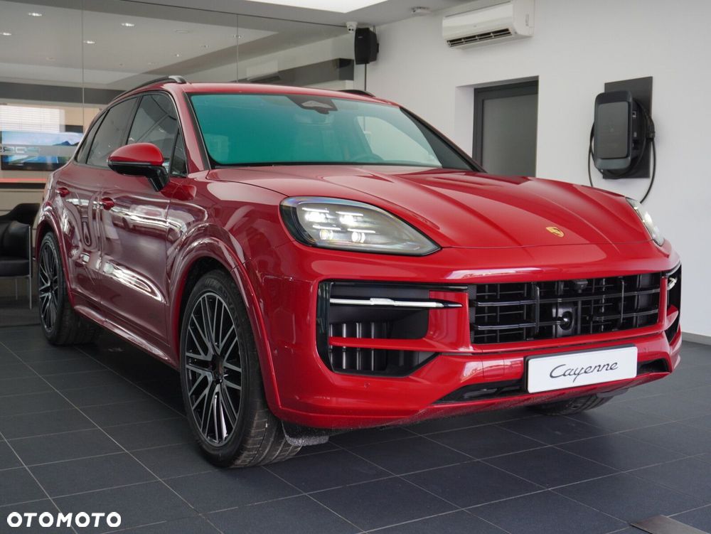 Porsche Cayenne GTS - 7