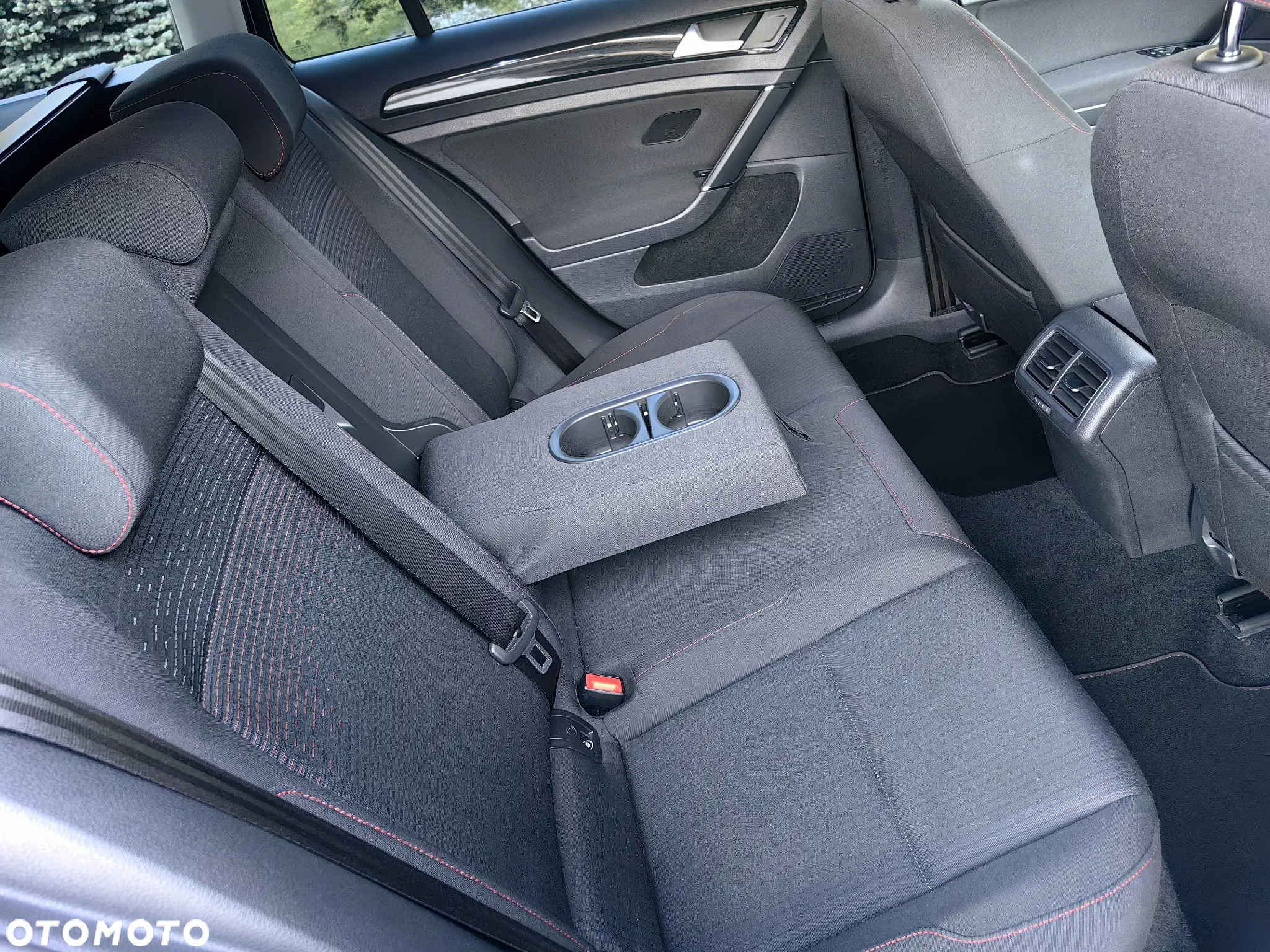 Volkswagen Golf 2.0 TDI DSG Sound - 32