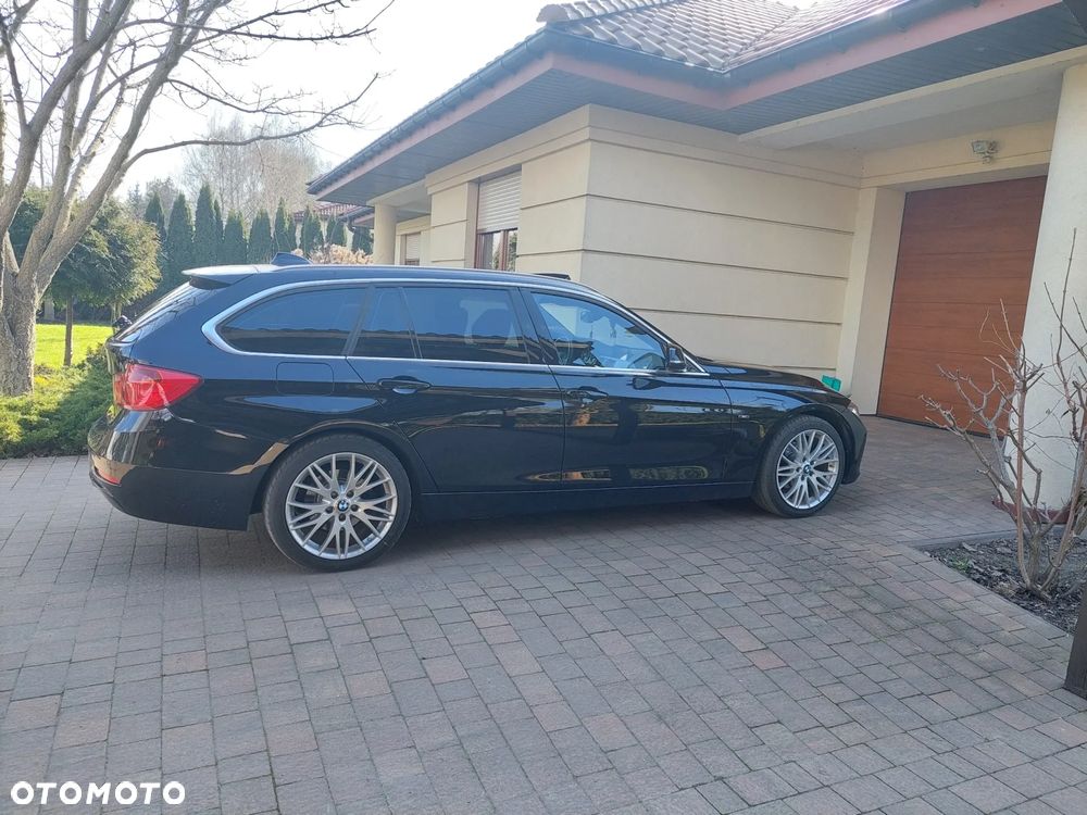 BMW Seria 3 318d DPF Touring Edition Sport - 2