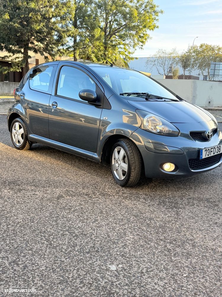 Toyota Aygo 1.0 Plus Sport Pack MM - 3
