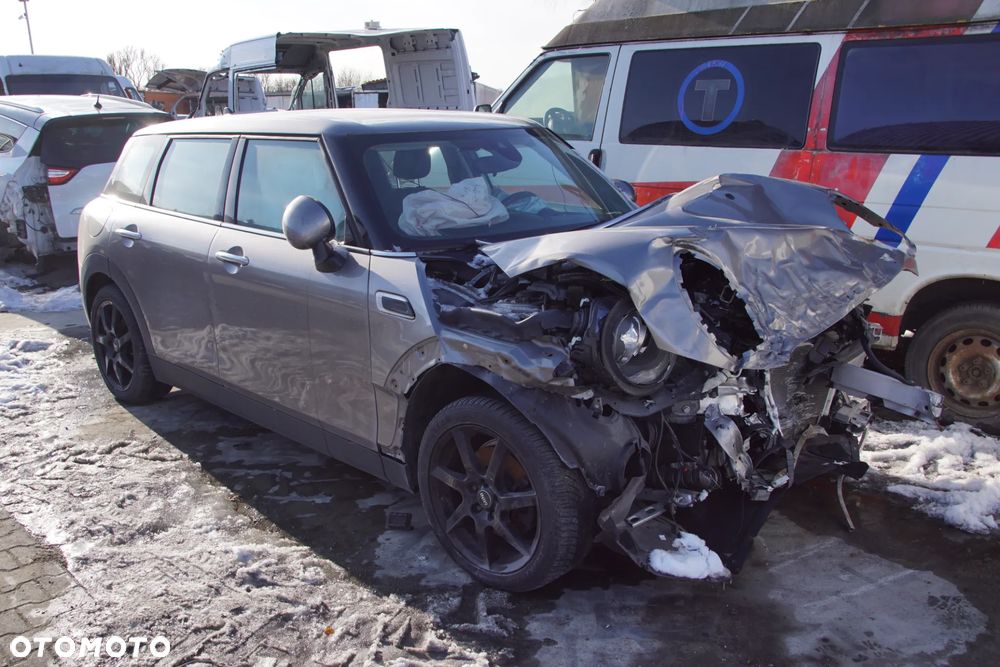 Auto na części - Mini Clubman II F54 1.5 136 KM B38A15 GS6-58BG C2K 2017R Silnik Skrzynia Drzwi Błotnik Klapa Zderzak Lampa Lusterko Klamka Szyba Deska Kokpit Sterownik Moduł Czujnik Licznik Wyświetlacz Panel Kierownica - 1