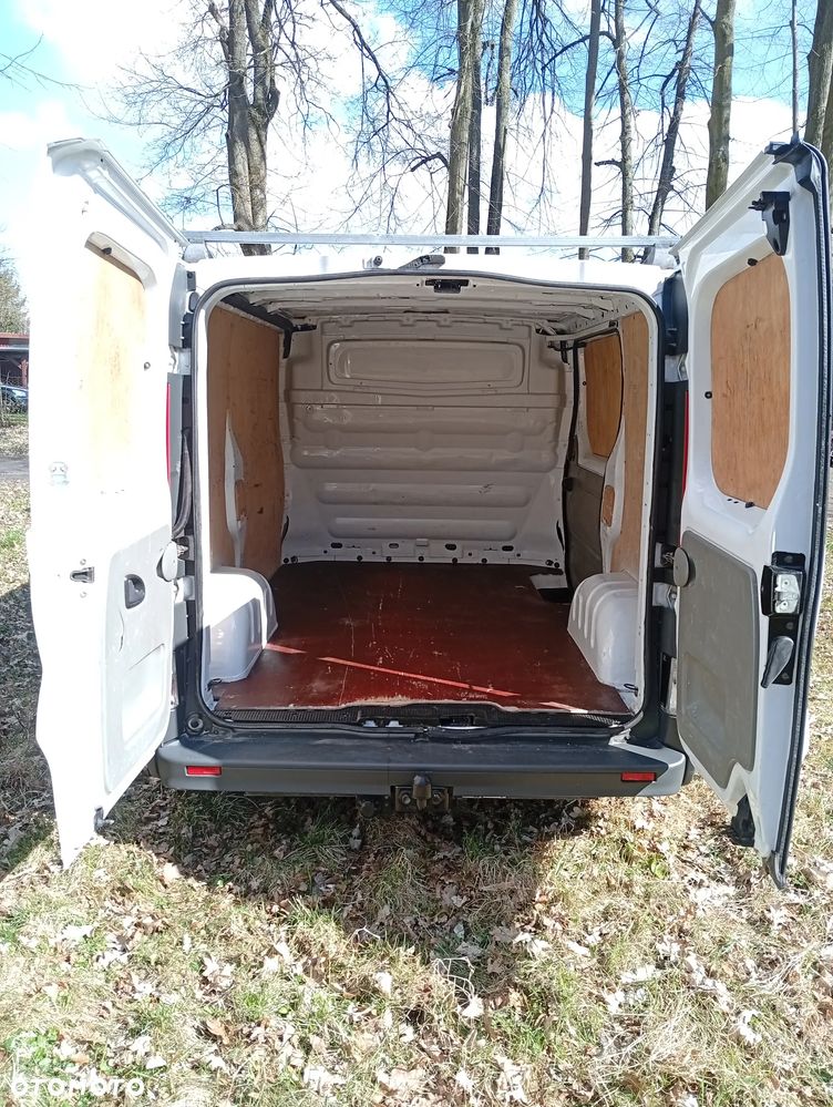 Opel Vivaro - 8