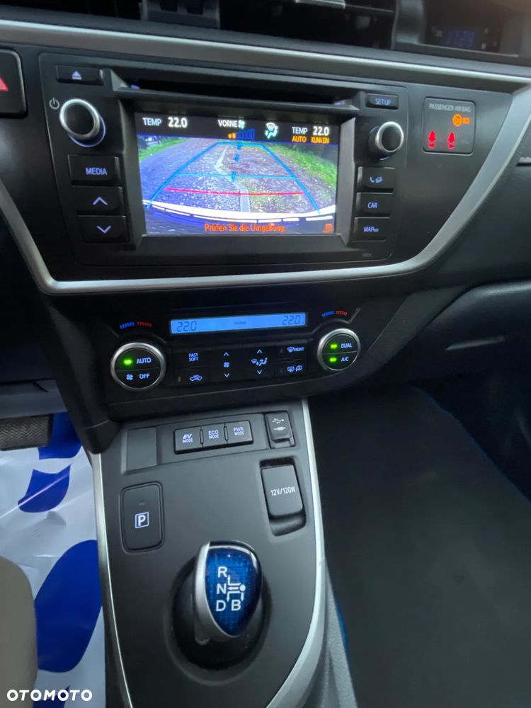 Toyota Auris 1.8 HSD Prestige NAVI - 34