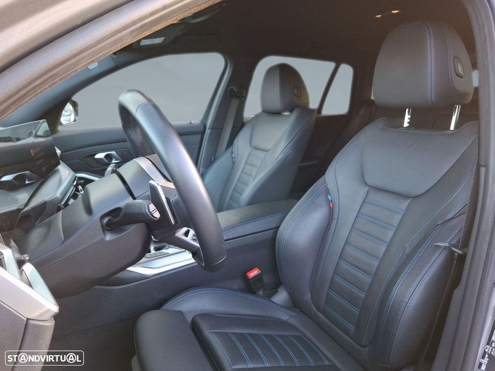 BMW 320 d Pack Desportivo M Auto - 11
