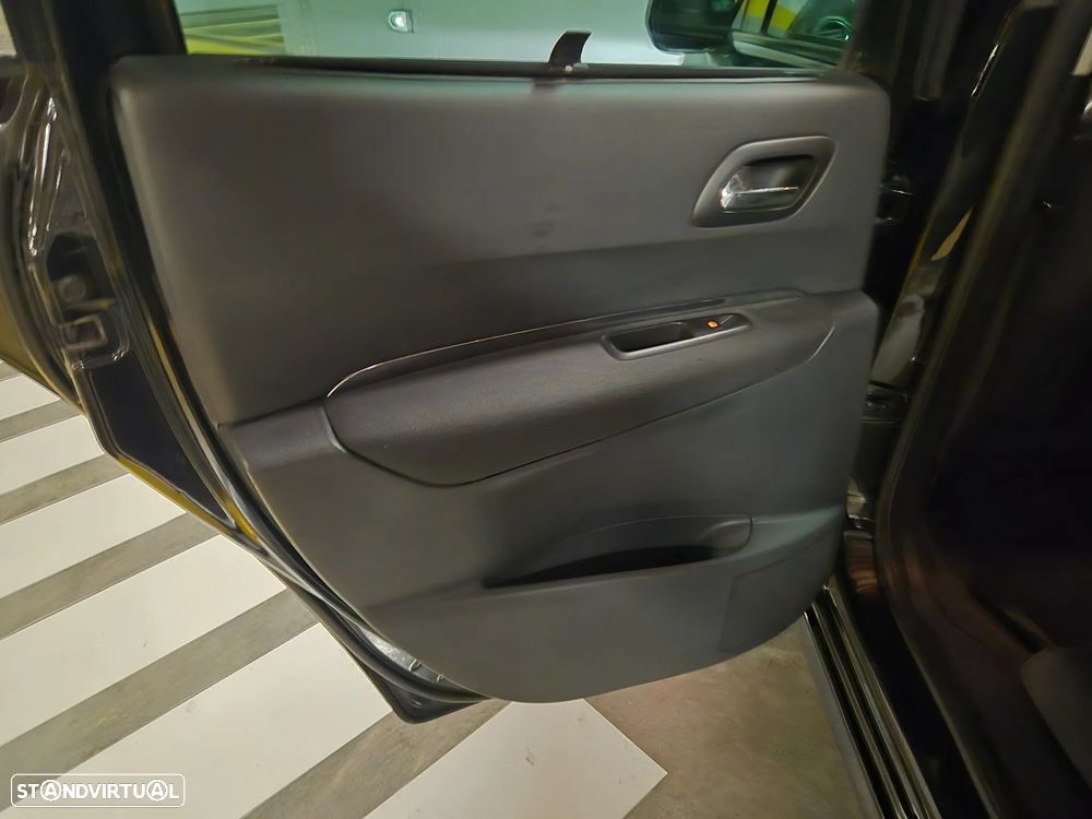 Peugeot 3008 1.6 HDi Sport CMP6 - 26