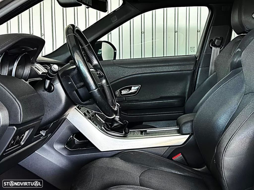 Land Rover Range Rover Evoque 2.0 eD4 SE Dynamic - 32
