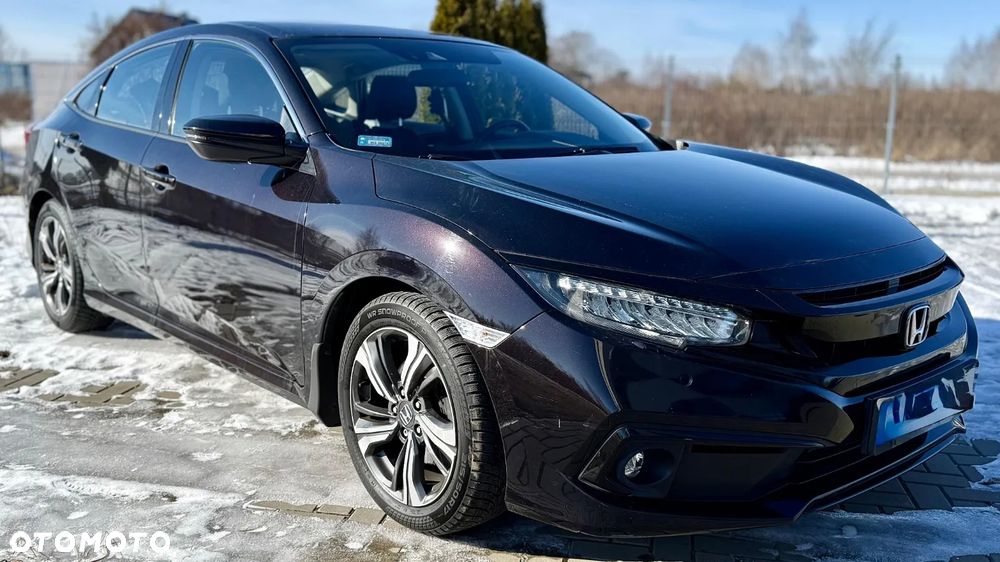Honda Civic 1.5 T Elegance CVT - 2