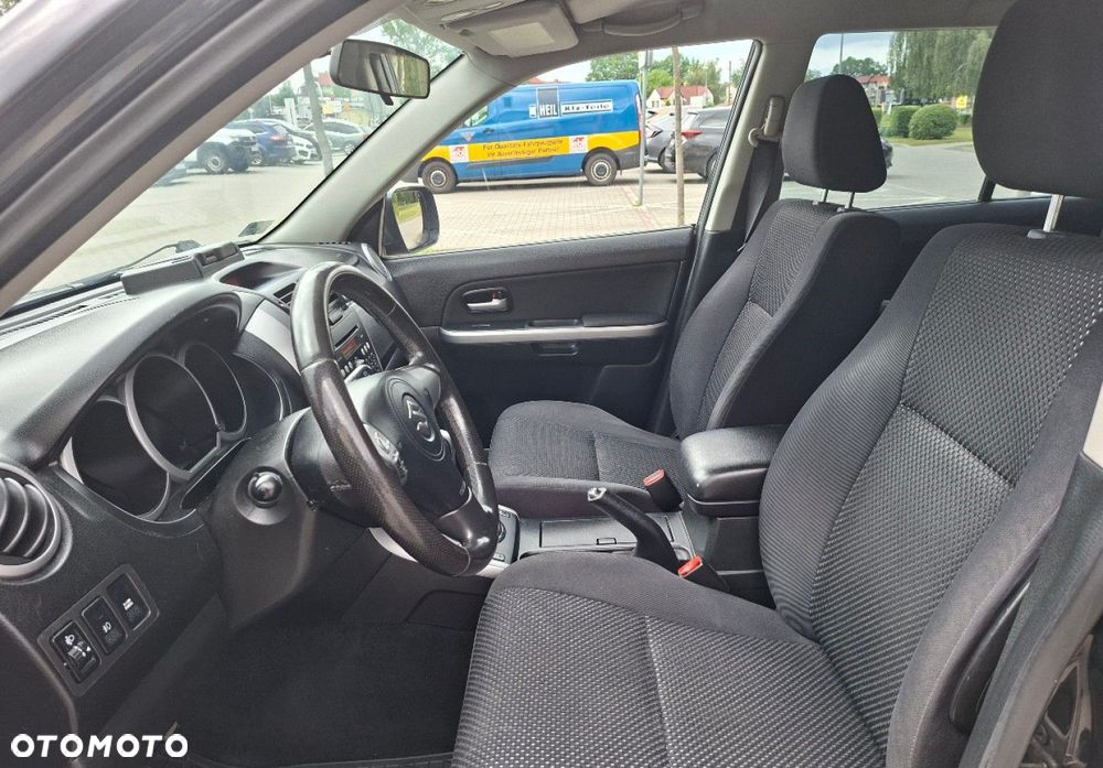 Suzuki Grand Vitara - 18