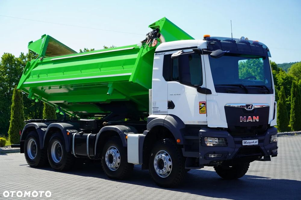 MAN TGS 35.470 / 8x4 / WYWROTKA 2 STRONNA / HYDROKLAPA / HYDROBURTA / BORDMATIK / OPONY 100% / NAVI RIO / EURO 6 - 7