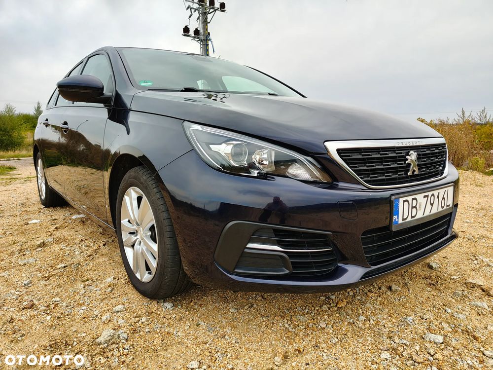 Peugeot 308 2019 photo 3