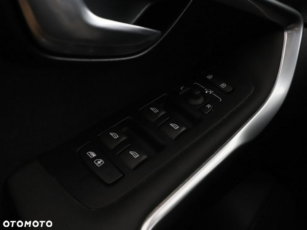 Volvo V40 T3 Geartronic Momentum - 33