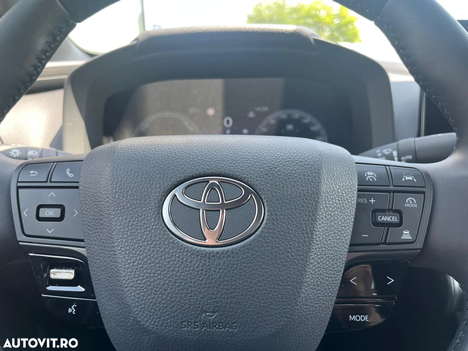 Toyota C-HR 1.8 HEV 140 CP 4x2 CVT Dynamic - 14