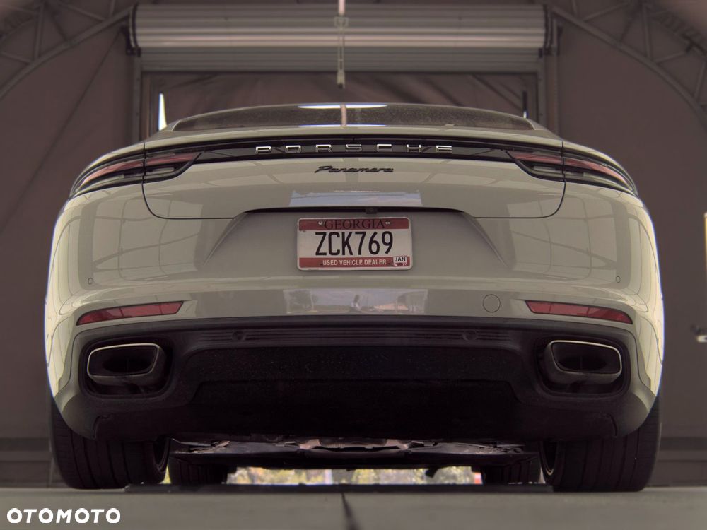Porsche Panamera - 10