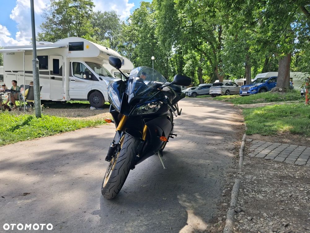 Yamaha R6 - 2