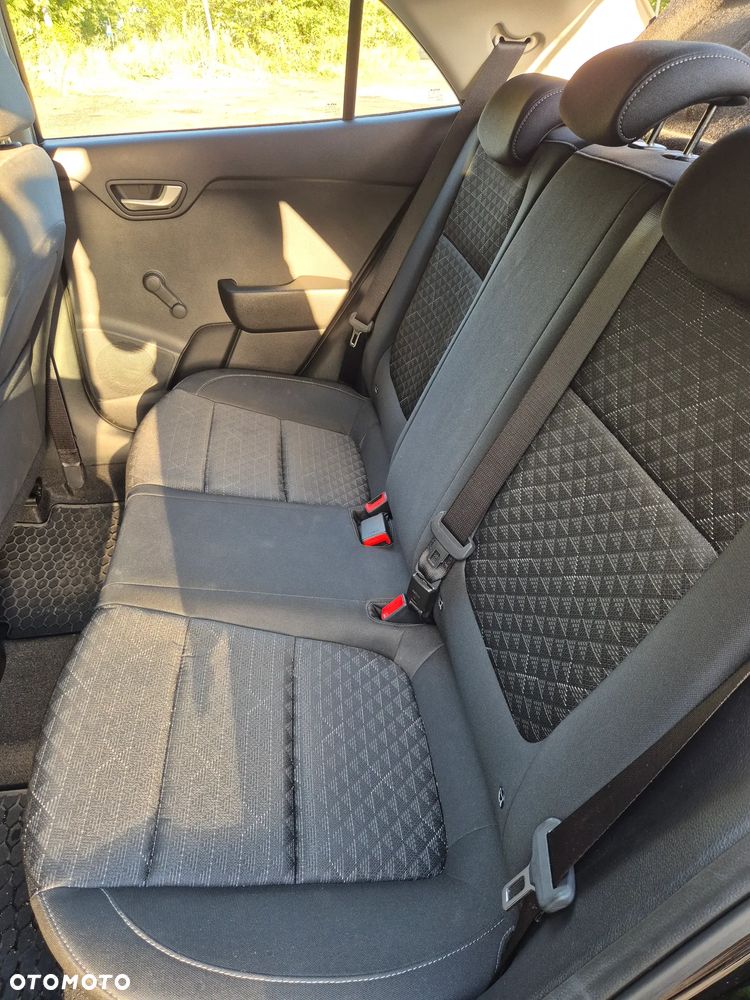 Kia Rio 1.2 M - 15