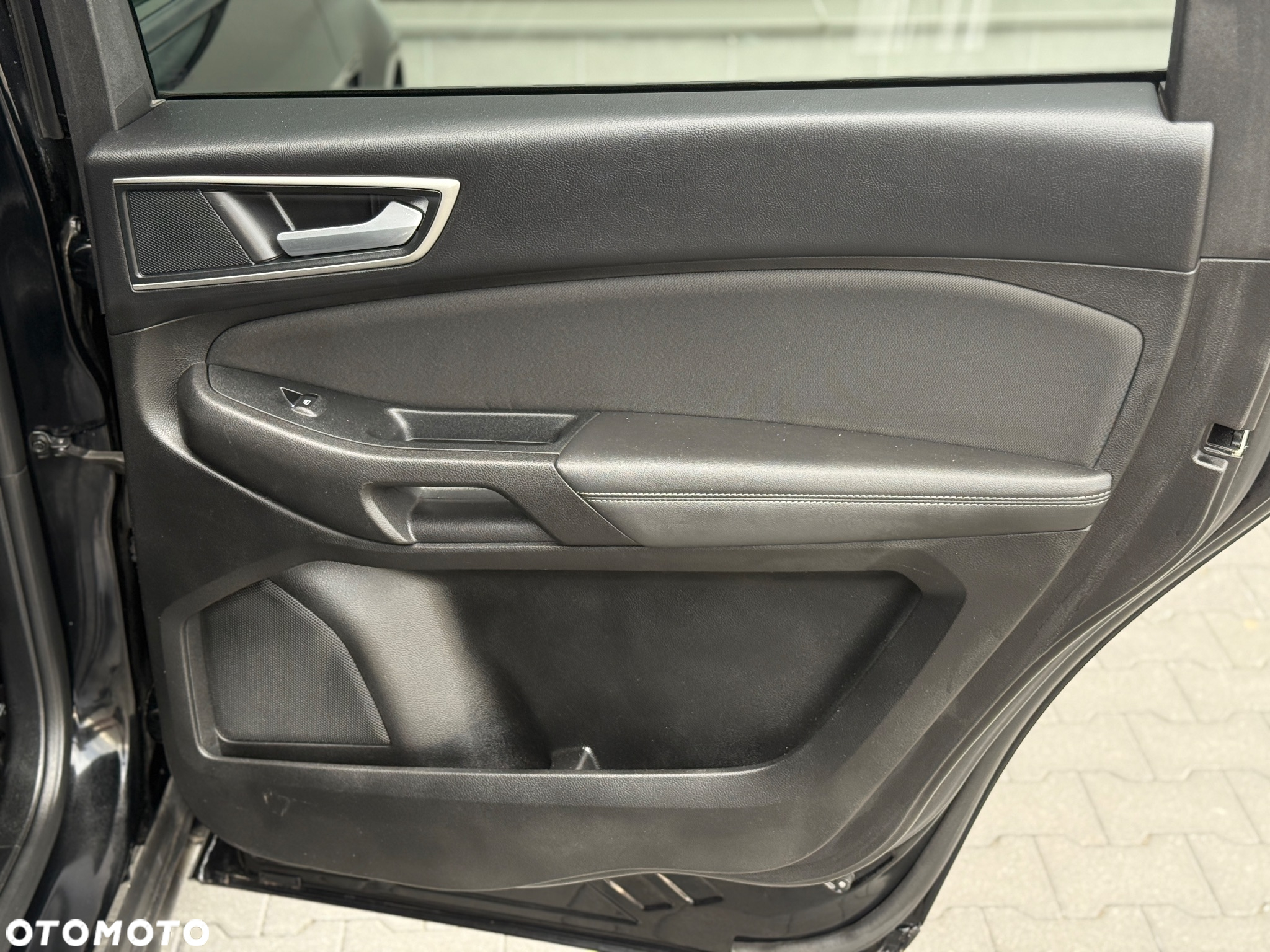 Ford S-Max - 33