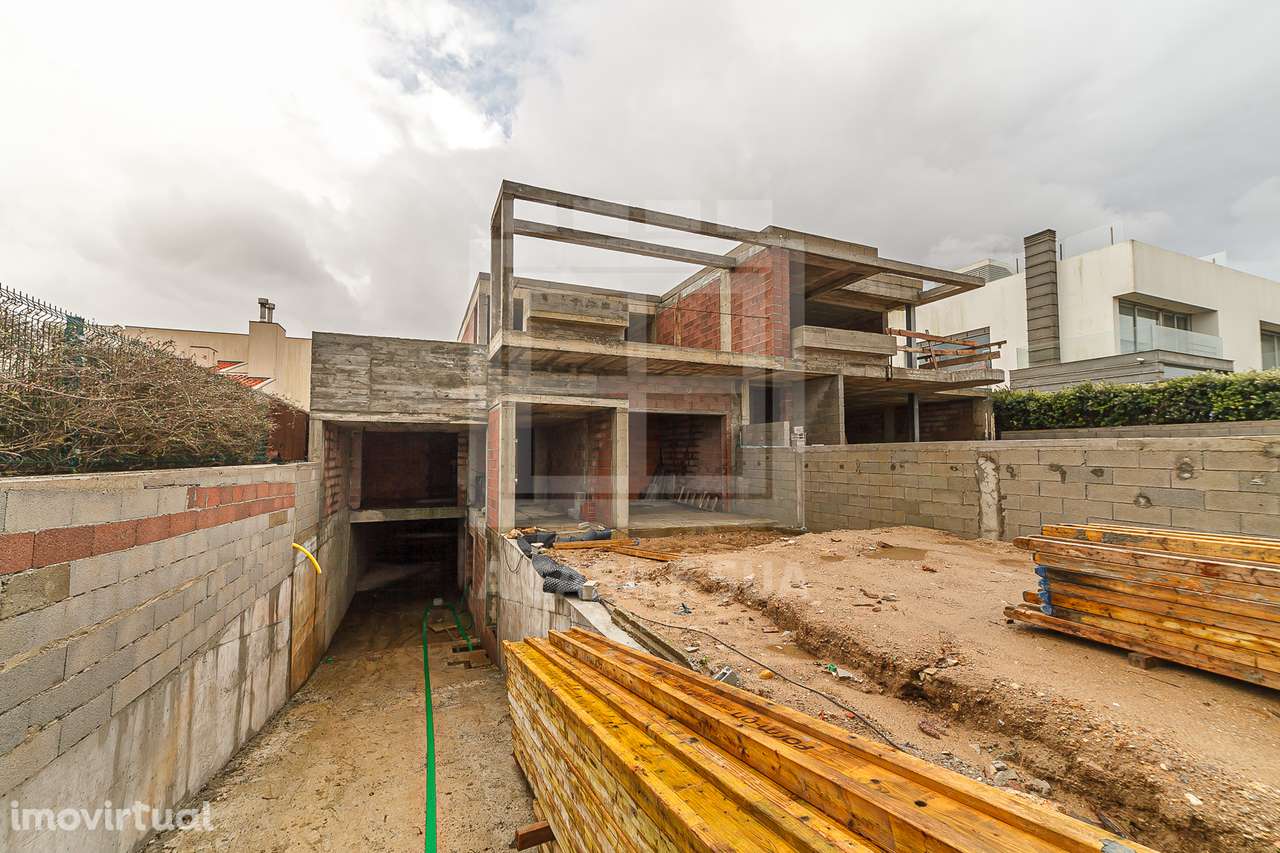 Moradia T4+1 em construção na 1ª linha do mar c/ piscina, V. N. Gaia - Grande imagem: 2/35