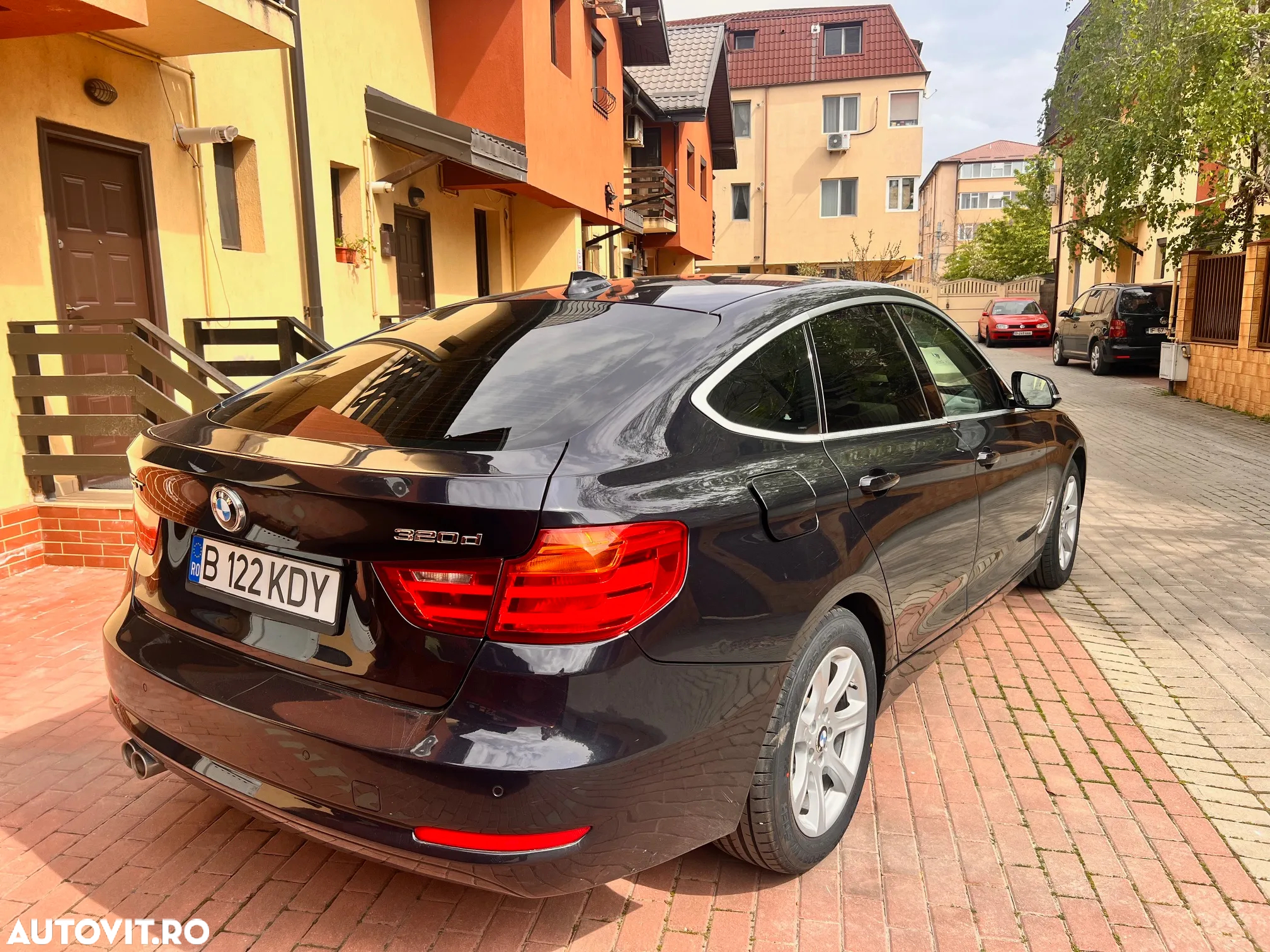 BMW Seria 3 320d GT Aut. - 3